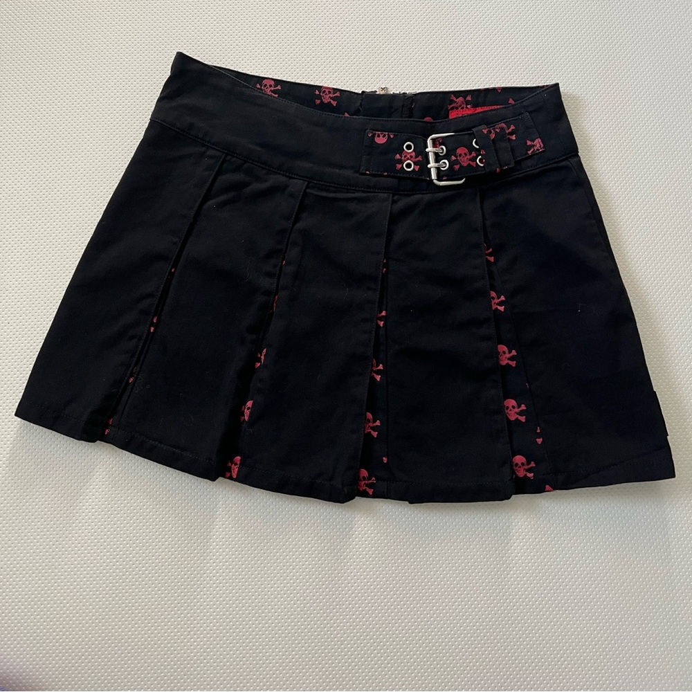 90s Punk - Vintage tripp nyc skirt Pleated Black With Red Skulls Goth Style